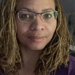 Meet your Posher, Beverly